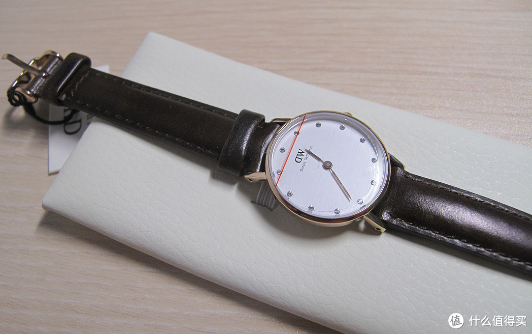 只能随便戴戴的小网红：Daniel Wellington Classy 0903DW 女款时装表