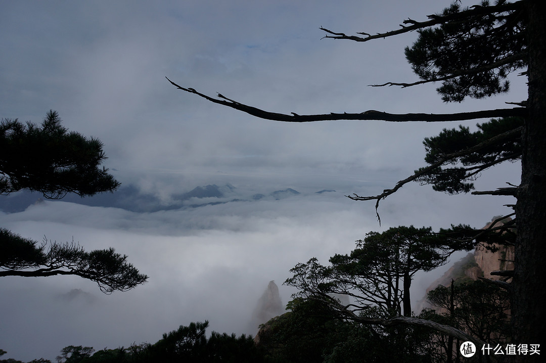 云中漫步三清山，峰林奇观花岗岩