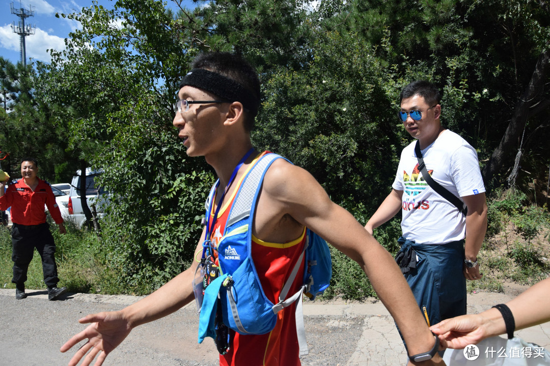 记首届龙城100公里越野志愿者活动——从志愿者的角度看体育赛事