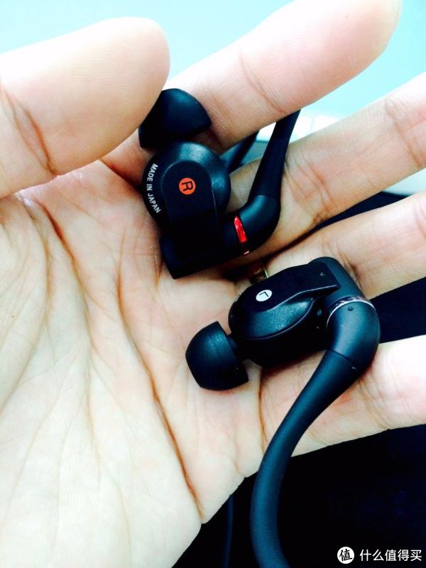 常耳机评测中心 篇一:从小白到发烧友--SONY 