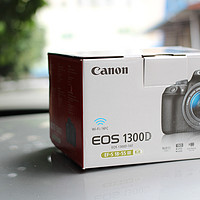 佳能EOS 1300D相机产品展示(镜头|按键|屏幕|闪光灯|拨轮)