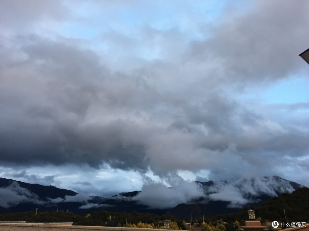 越过山丘，行走在云端——雨崩徒步行记