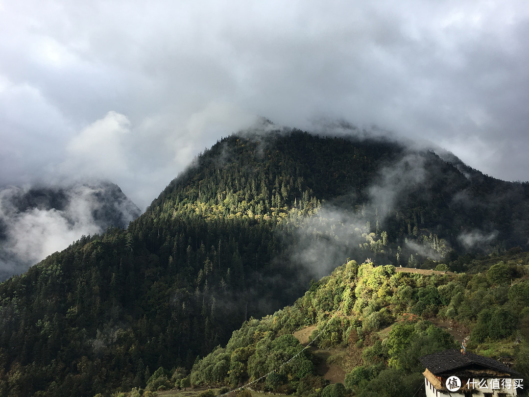 越过山丘，行走在云端——雨崩徒步行记