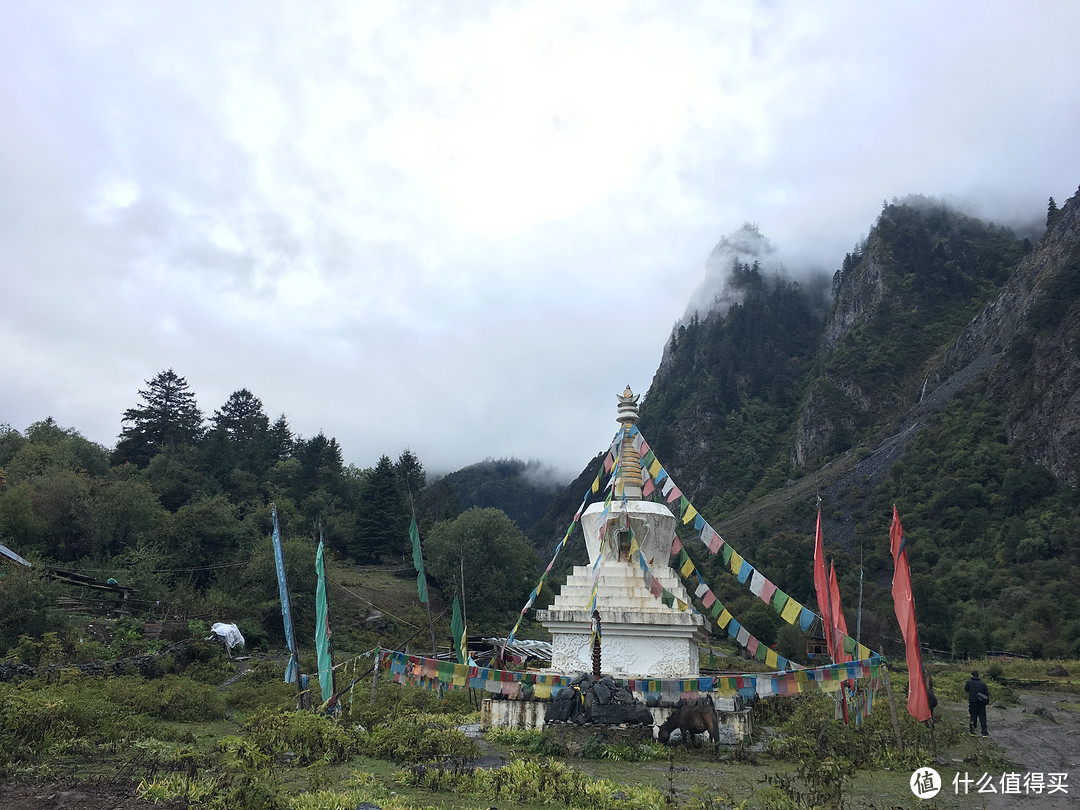 越过山丘，行走在云端——雨崩徒步行记