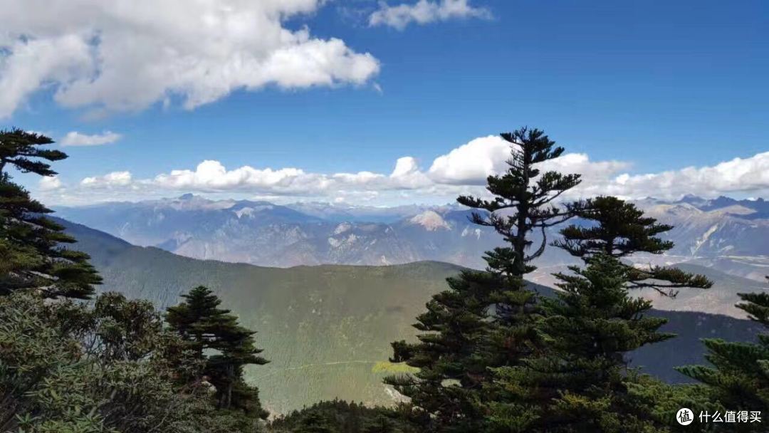 越过山丘,行走在云端——雨崩徒步行记