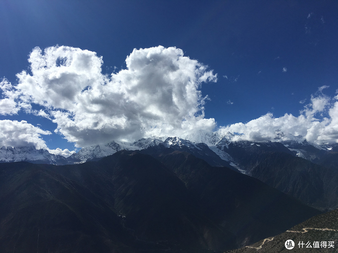 越过山丘,行走在云端——雨崩徒步行记