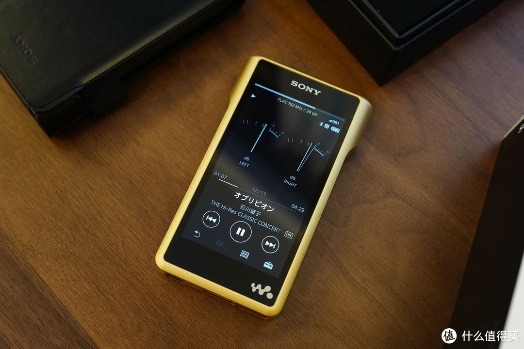 #首晒# 史上最贵金砖WALKMAN，索尼旗舰NW-WM1Z开箱