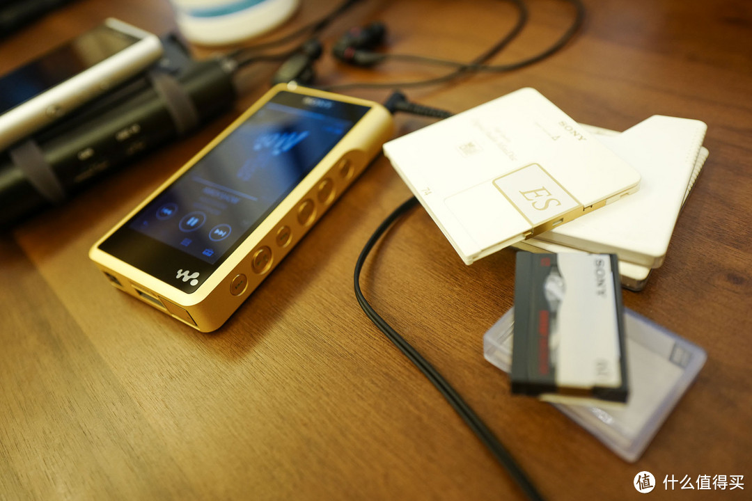 #首晒# 史上最贵金砖WALKMAN，索尼旗舰NW-WM1Z开箱