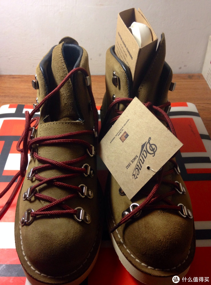 RED WING 红翼 875&Danner 30868X 工装靴 & WARRIOR 回力 红白板鞋