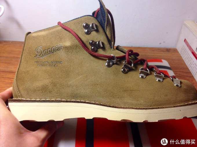 RED WING 红翼 875&Danner 30868X 工装靴 & WARRIOR 回力 红白板鞋