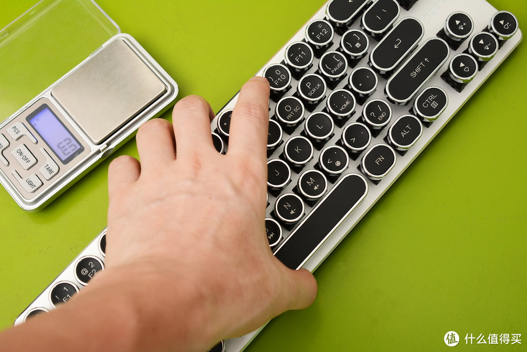 68键打字机风格，Magicforce 魔蛋 Smart 迷你机械键盘开箱