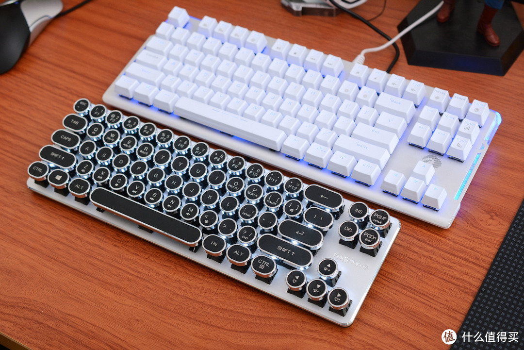 68键打字机风格，Magicforce 魔蛋 Smart 迷你机械键盘开箱