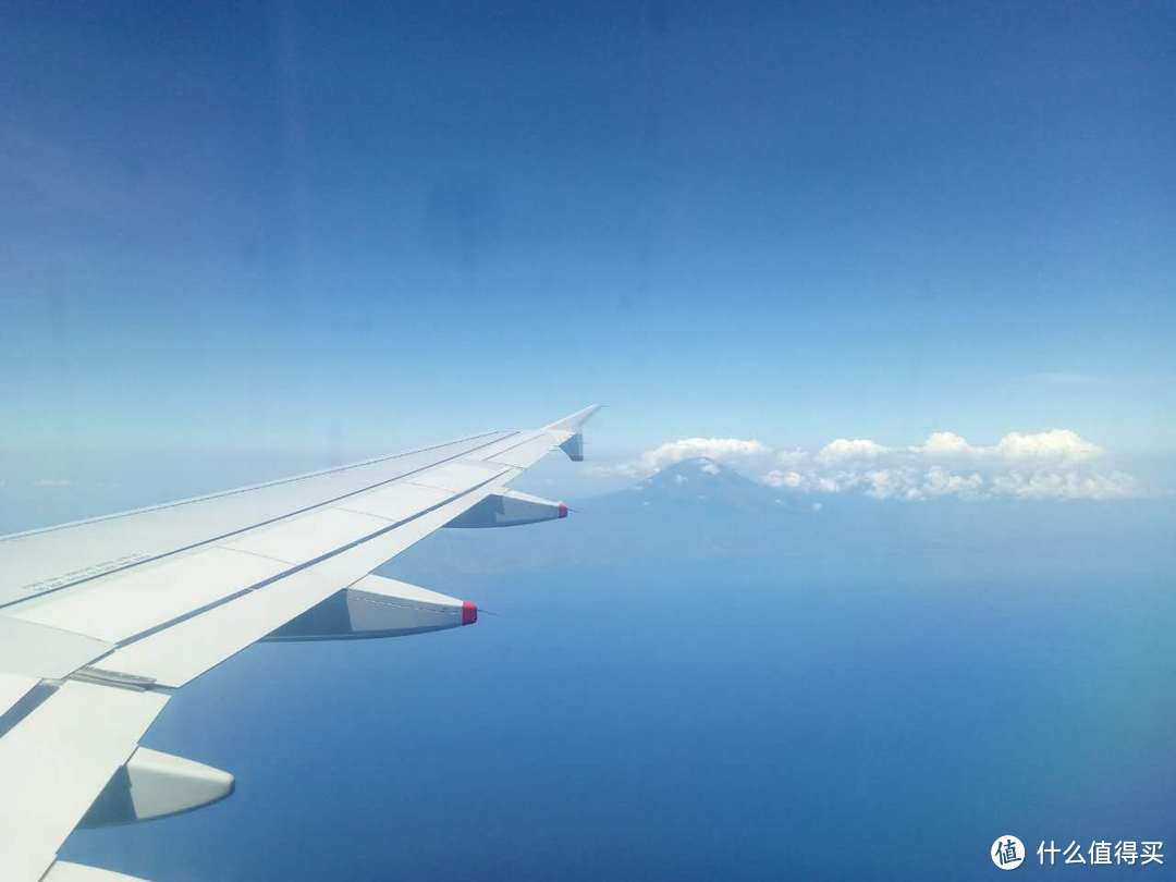 飞机上看agung火山