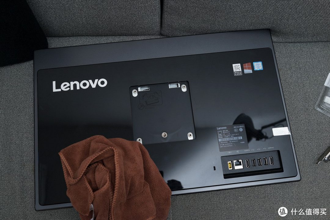 #本站首晒# 探索桌面一体机的秘密：Lenovo 联想 扬天S5250 拆机评测指南