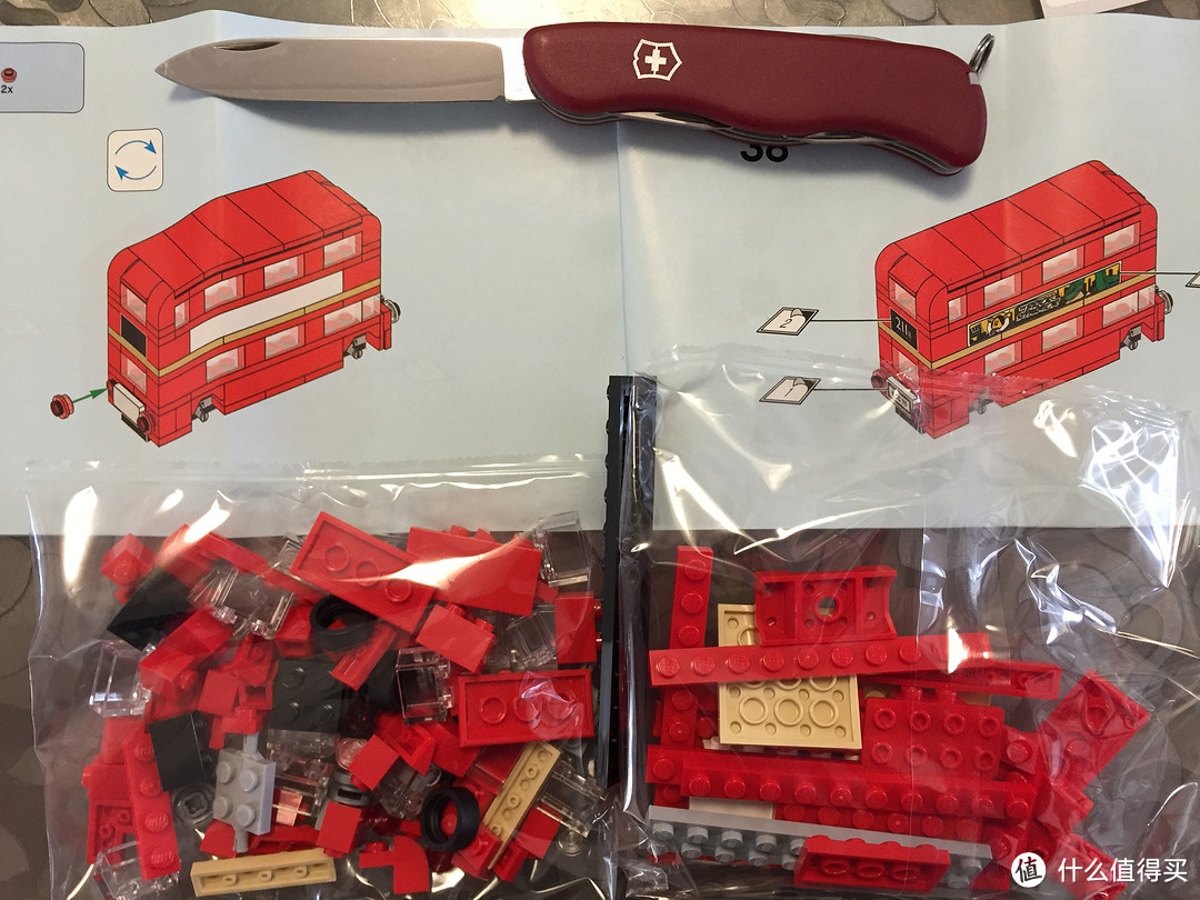 LEGO 乐高赠品，40220伦敦巴士和30315宇航车