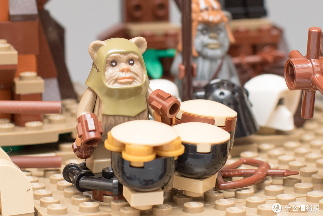 小熊领地探秘：LEGO 乐高 10236 Ewok Village 伊沃克村 熊村 简评