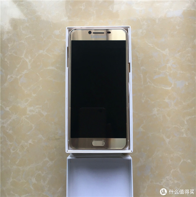 不便宜的低端机——SAMSUNG 三星 C5 开箱小测