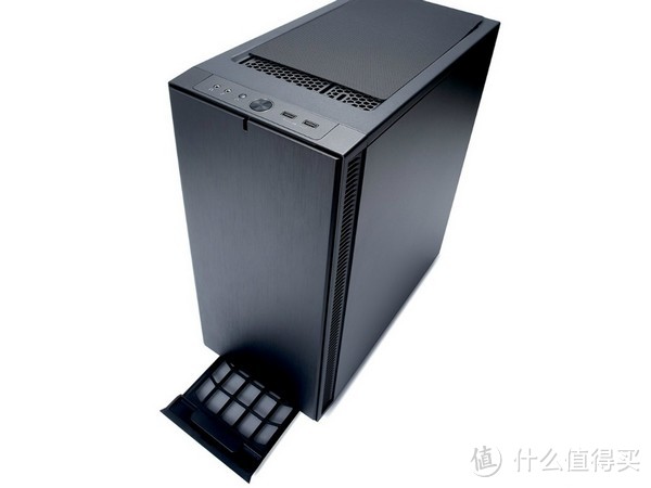 静音降噪+灵活扩展：Fractal Design 佛瑞克托设计 推出 Define C系列 中塔机箱