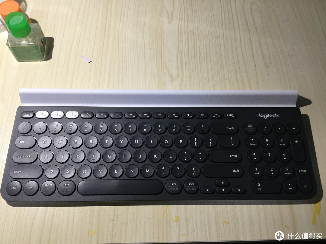 轻松切换：Logitech K780 无线键盘开箱