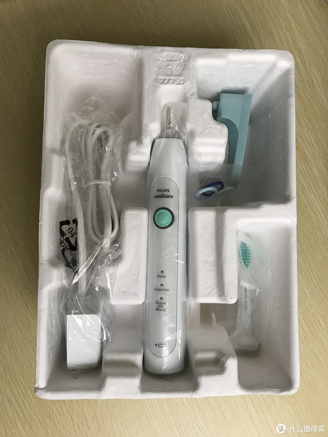 被电动牙刷洗脑：PHILIPS 飞利浦 Sonicare HX6730 声波电动牙刷 晒单&使用体验