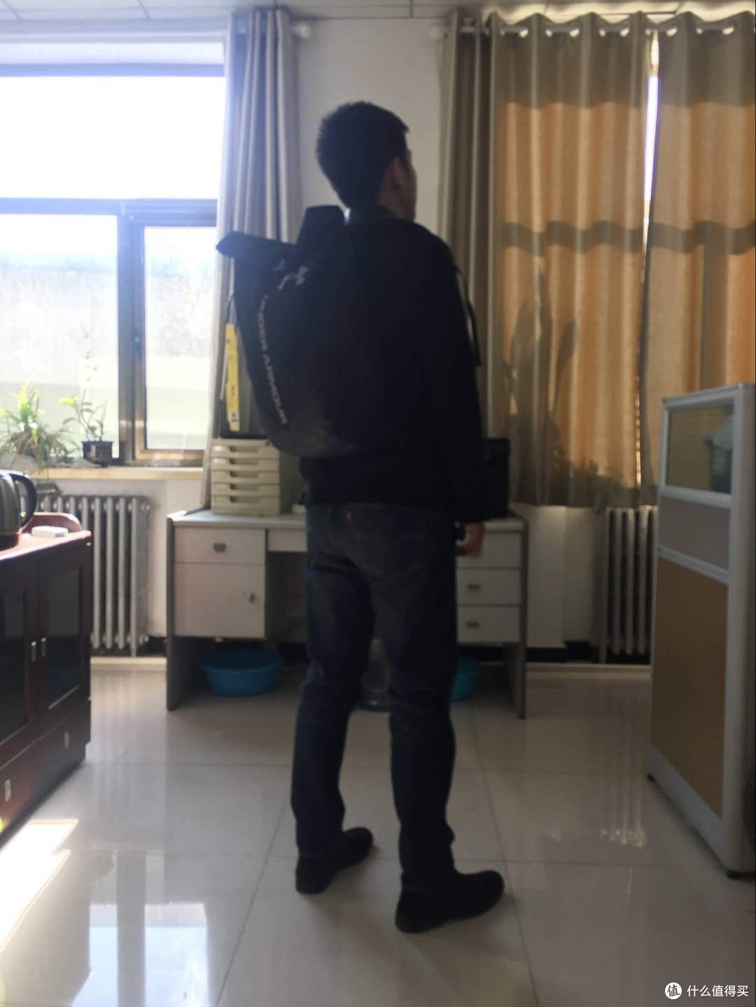 6pm捡漏 :UNDER ARMOUR 安德玛 双肩卷盖背包曲折购买历程