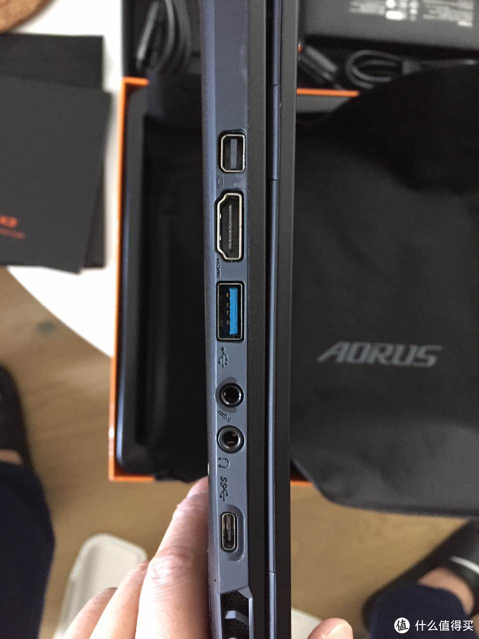 无人问津的 AORUS 傲睿士 X3 PLUS V6 游戏本 晒单