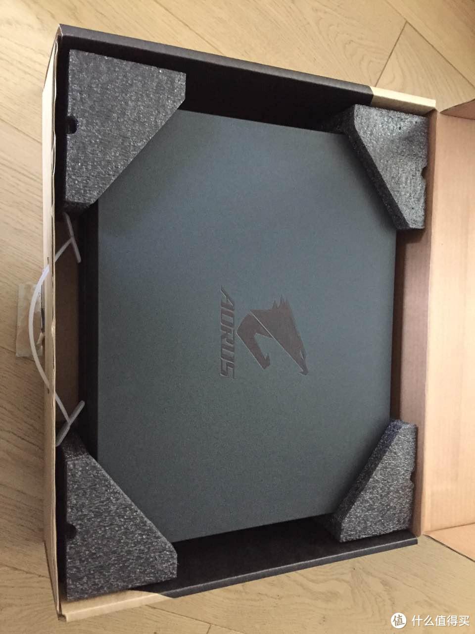 无人问津的 AORUS 傲睿士 X3 PLUS V6 游戏本 晒单