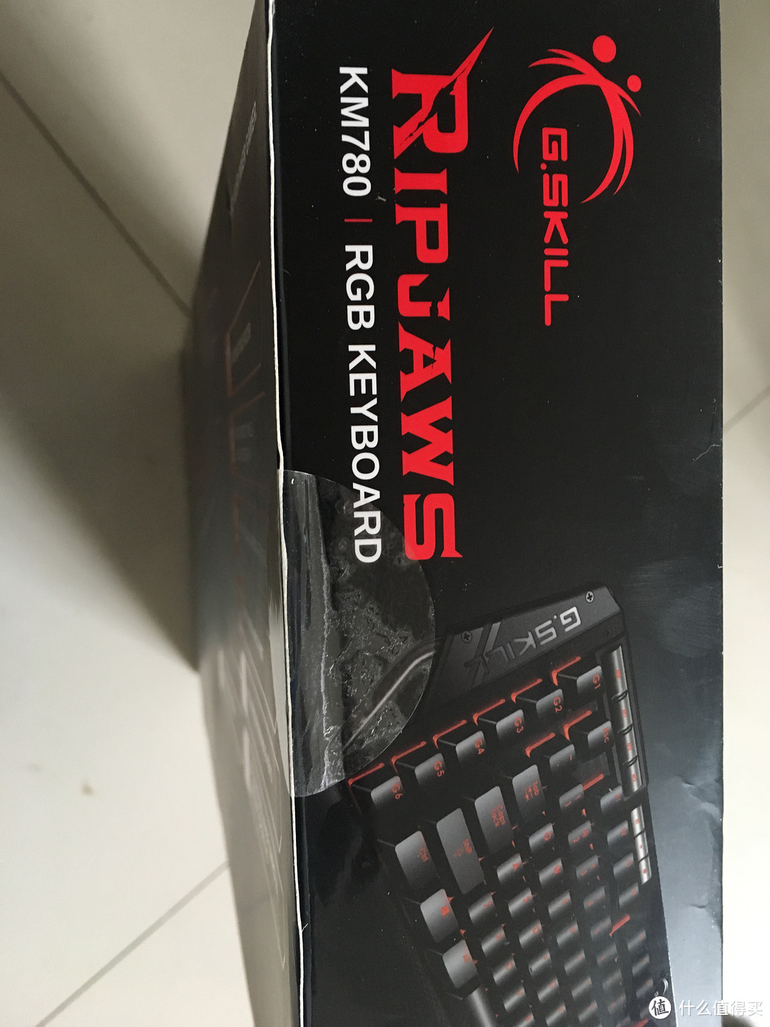 诚意满满的键盘 — G.SKILL 芝奇 KM780 RGB红轴 机械键盘 开箱