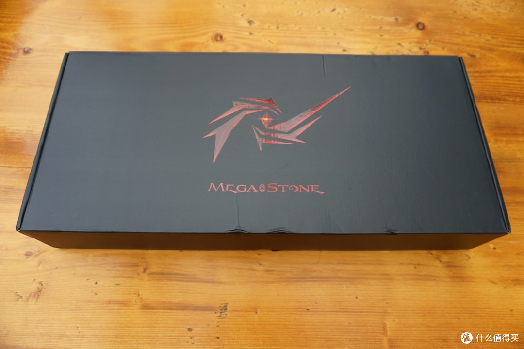 好键盘助我拿5杀：谜石MegaStone 樱桃红轴机械键盘 开箱与体验