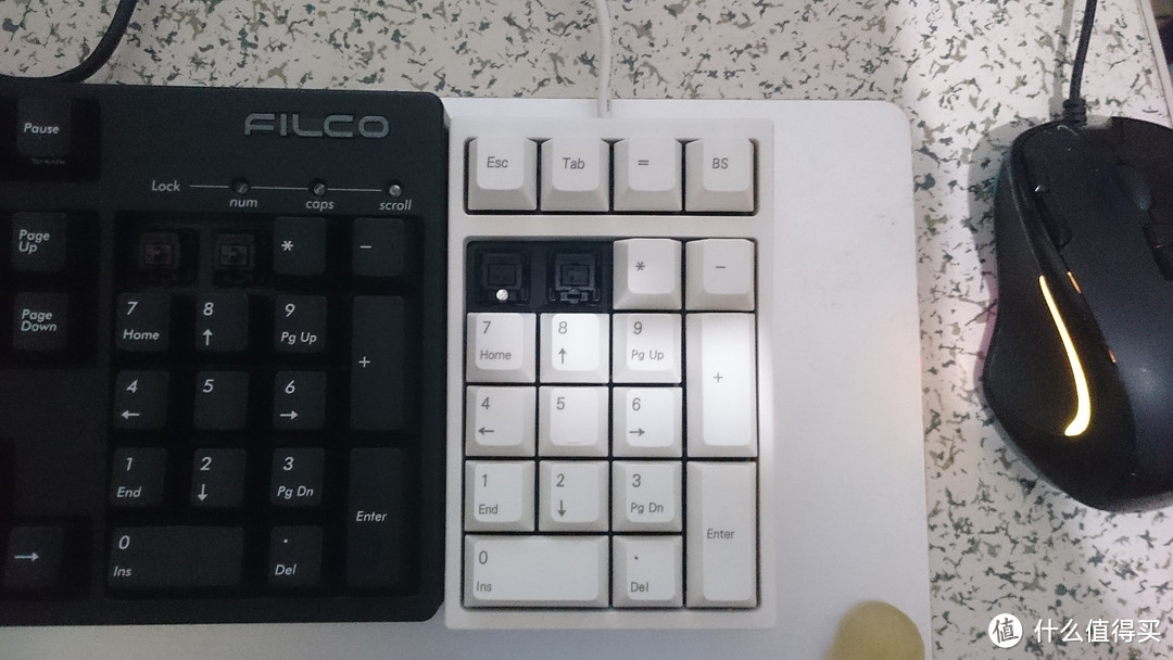 多个愿望一次满足：Leopold 利奥博德 FC210TP 小数字机械键盘