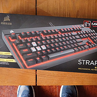 美商海盗船 STRAFE RGB 机械键盘外观细节(青轴|红轴)