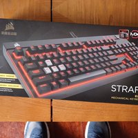 美商海盗船 STRAFE RGB 机械键盘外观细节(青轴|红轴)