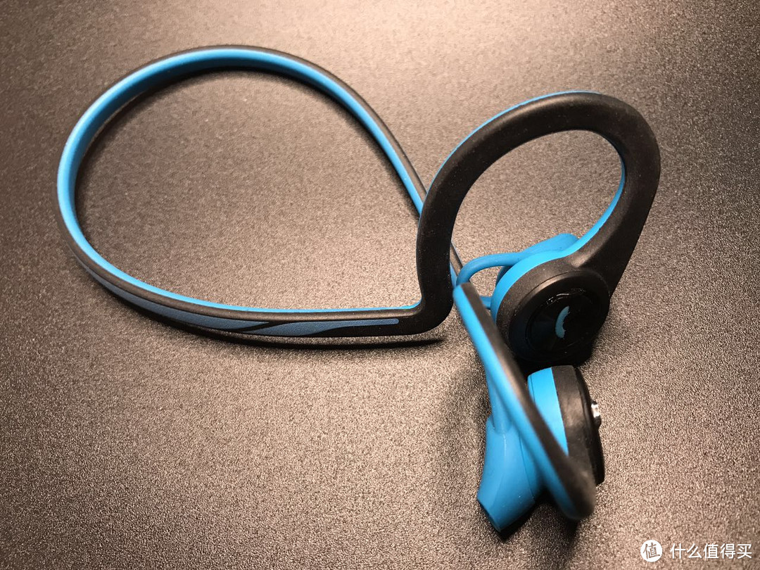 以超级续航的名义——Plantronics 缤特力 Backbeat FIT 无线蓝牙耳机 简评