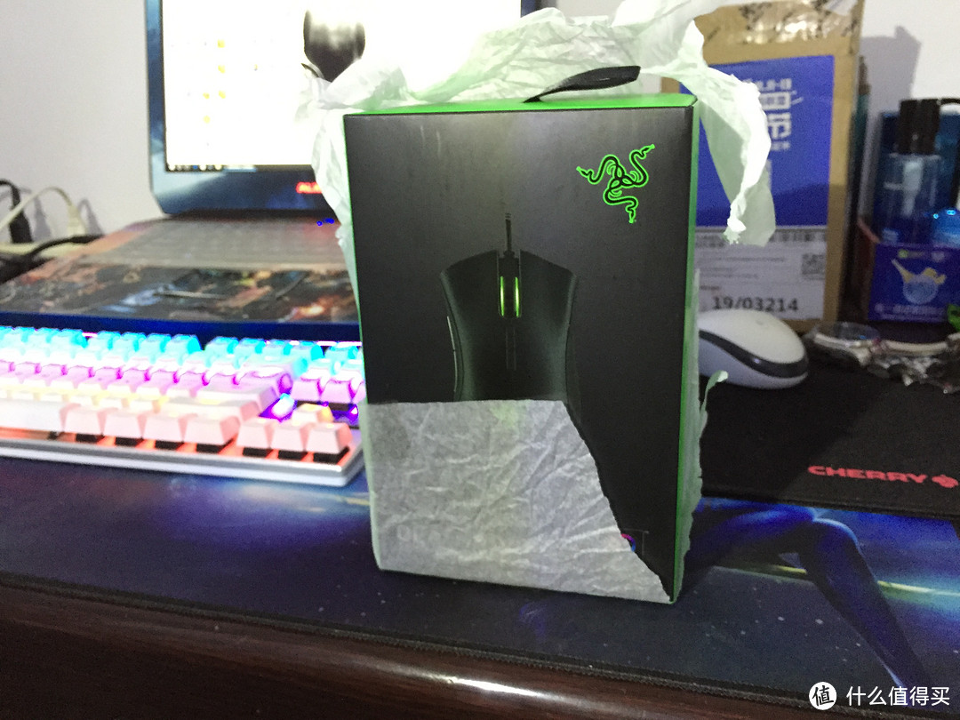 #原创新人#本站首晒#经典，继续延续——RAZER DeathAdder Elite 雷蛇炼狱蝰蛇精英版开箱简评