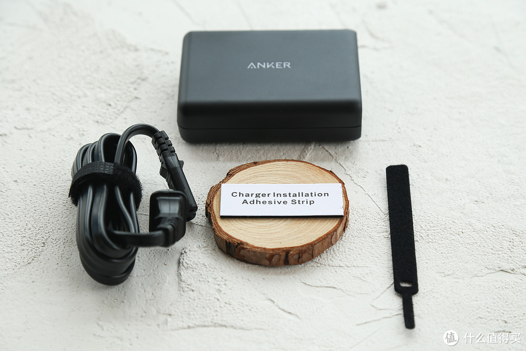 #本站首晒#五个设备,一次满足-Anker QC3.0 63W 多口充电器