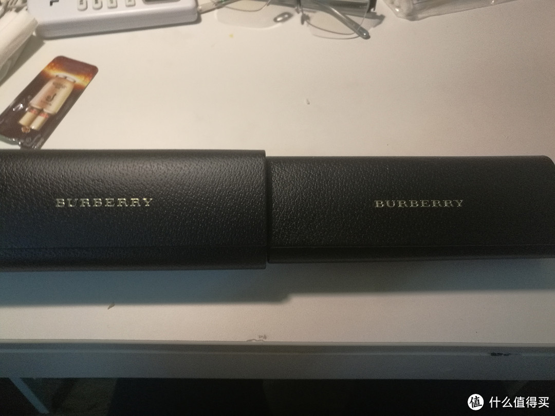 可得网的 burberry 博柏利 框架眼镜0BE2206D 3001 56 开箱