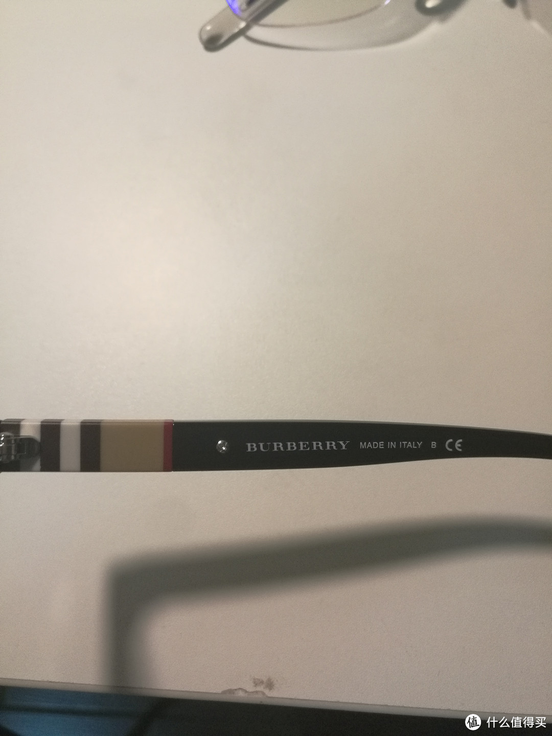 可得网的 burberry 博柏利 框架眼镜0BE2206D 3001 56 开箱