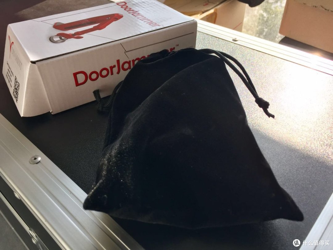 DoorJammer 便携式门安全设备