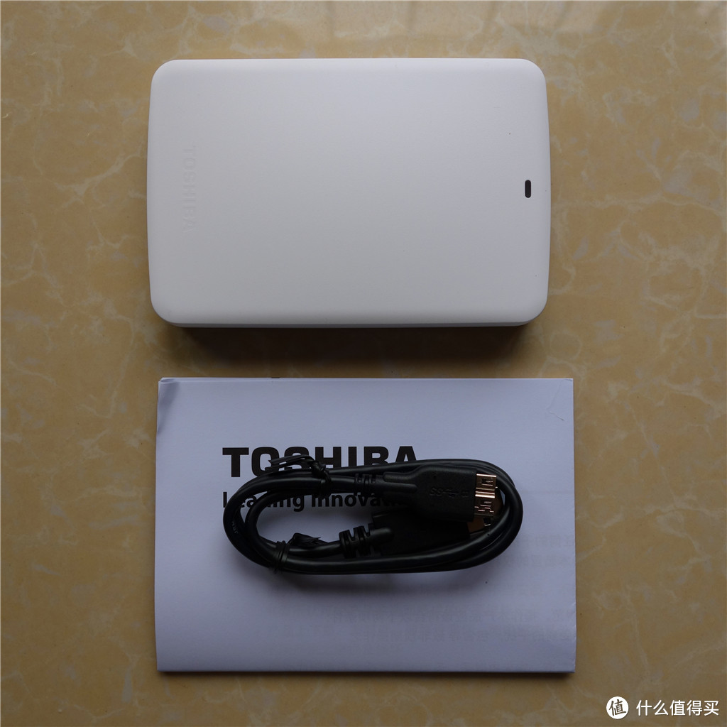 TOSHIBA 东芝 新北极熊系列 2TB 2.5英寸 USB3.0移动硬盘开箱及与创见2TB移动硬盘对比