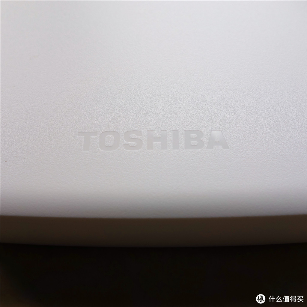 TOSHIBA 东芝 新北极熊系列 2TB 2.5英寸 USB3.0移动硬盘开箱及与创见2TB移动硬盘对比