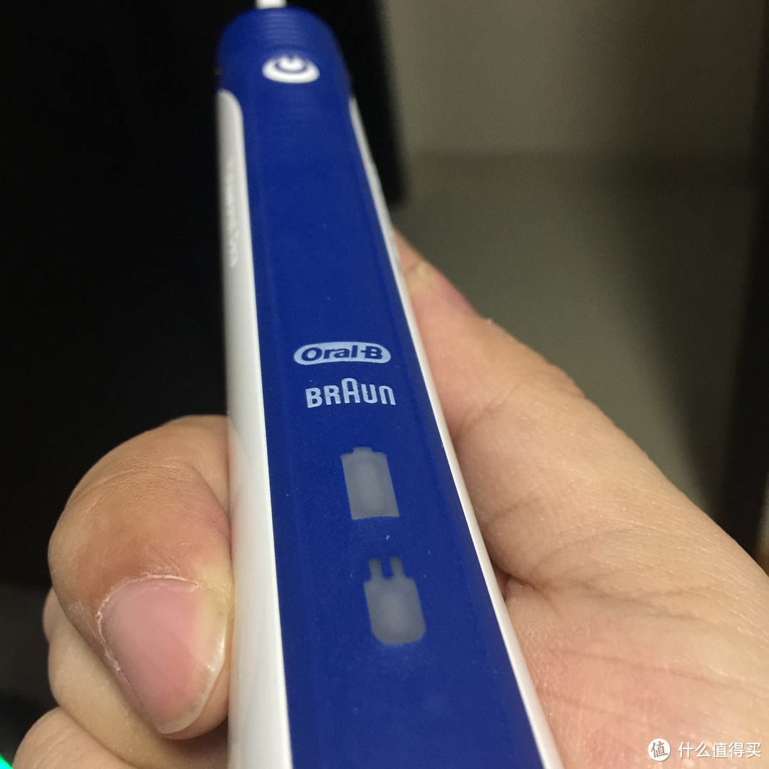 考虑之久终下手，感受刷牙的快乐：BRAUN 博朗 Oral-B 欧乐-B Pro 4000 充电式电动牙刷