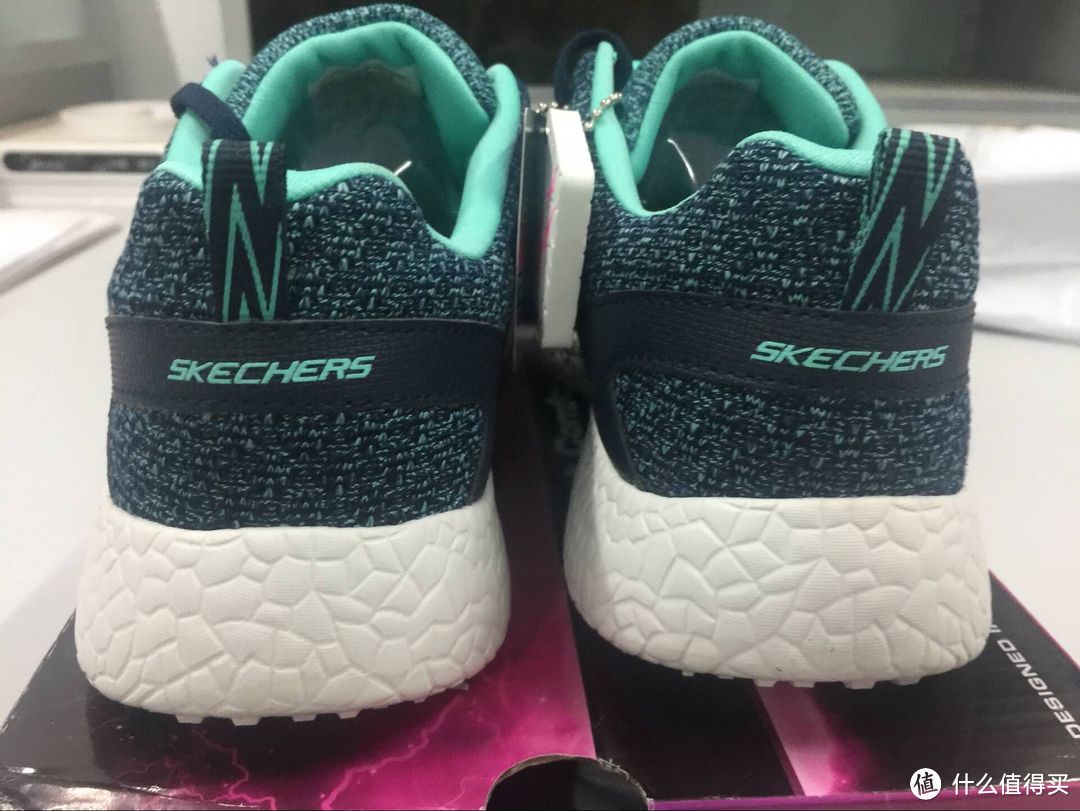 中亚Prime会员第一单：给老妈的又一双 Skechers 运动鞋