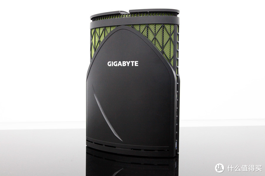 #本站首晒#GIGABYTE 技嘉 DESKTOP PC 光之翼主机开箱