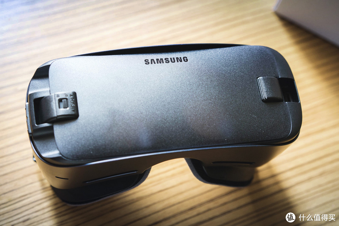 可能是最好的移动VR盒子——SAMSUNG 三星Gear VR四代 开箱评测