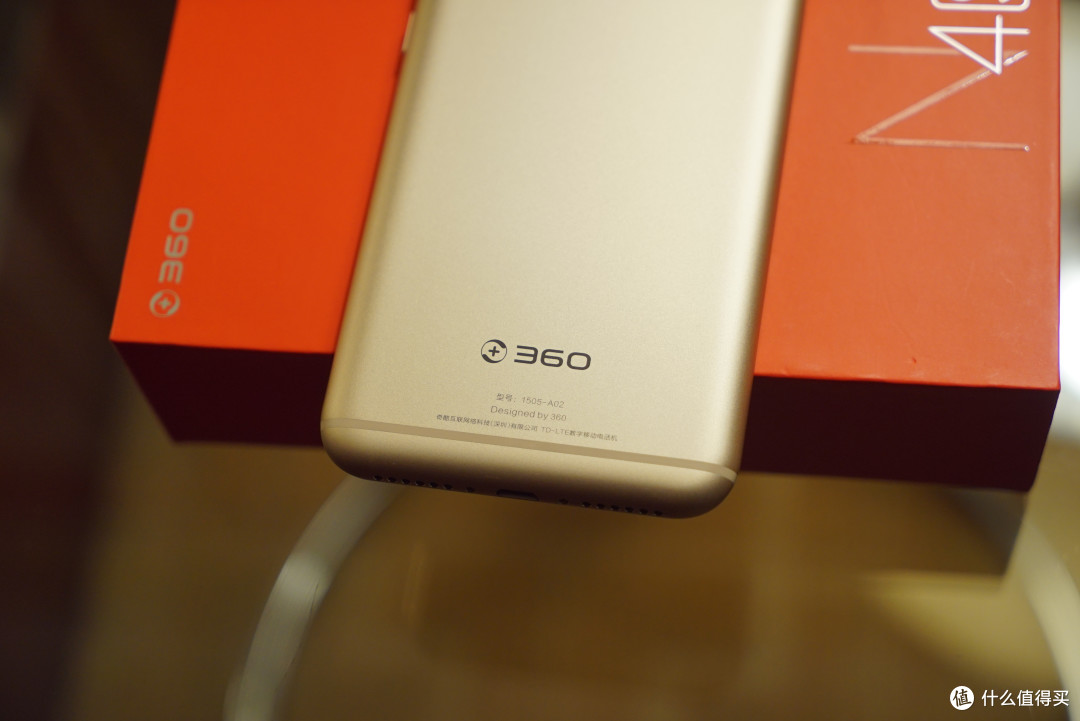 为懒得给手机充电的老爸而买 360 N4S骁龙版