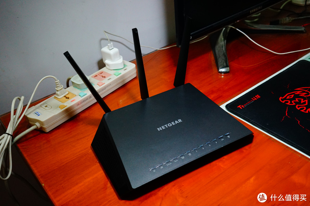 NETGEAR 网件 R6900无线路由入手 开箱小晒&刷梅林固件