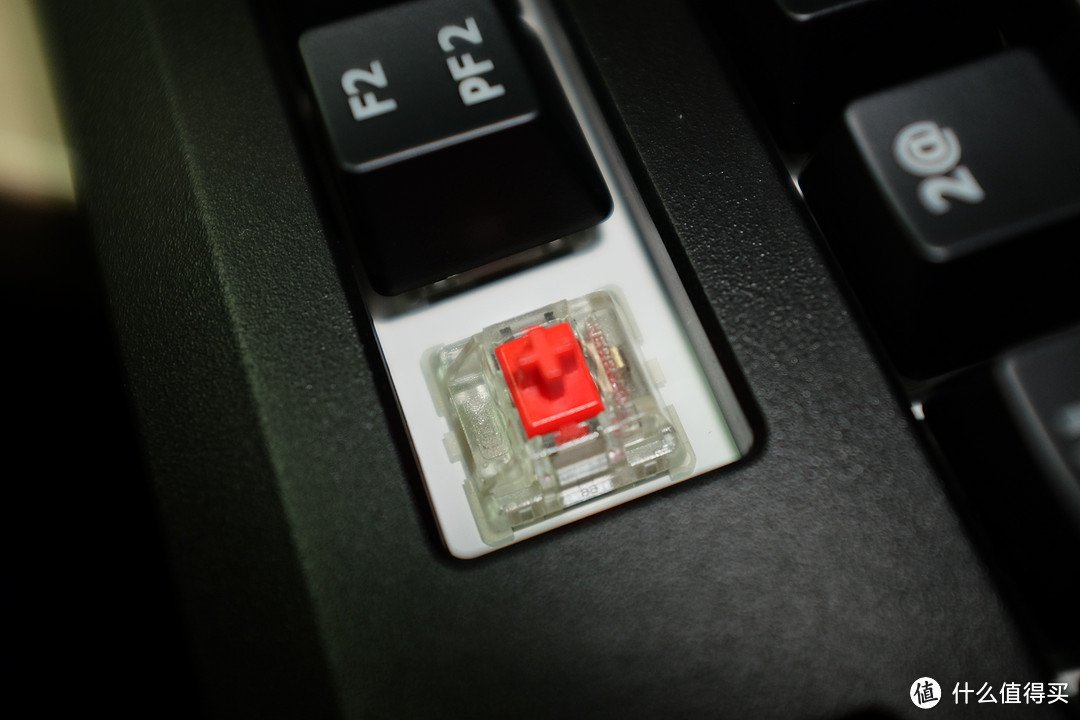感受原厂RGB红轴的魅力——谜石 樱桃红轴机械键盘评测