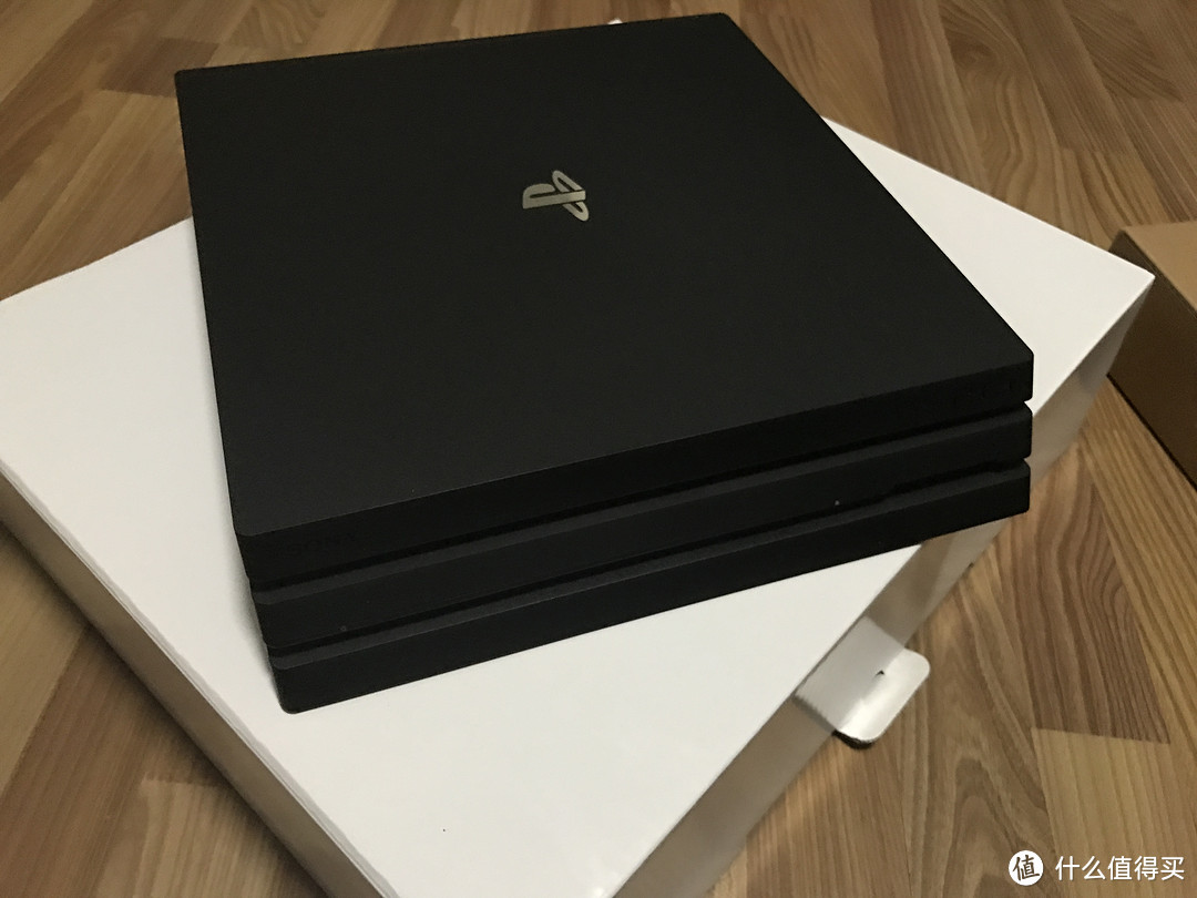 充值小心愿大梦想：SONY 索尼 PlayStation 4 Pro 游戏主机 开箱