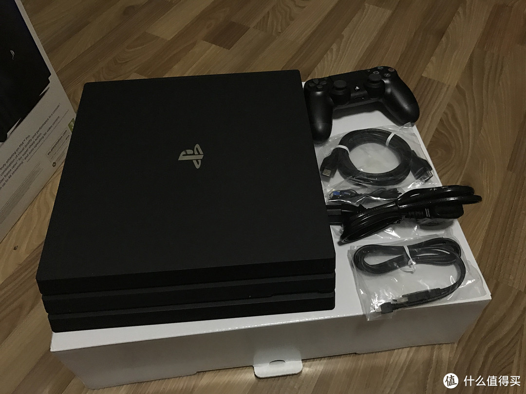 充值小心愿大梦想：SONY 索尼 PlayStation 4 Pro 游戏主机 开箱