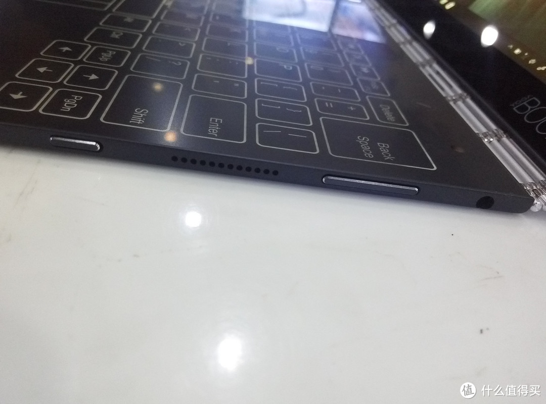 好像很厉害的样子 — Lenovo YOGA BOOK二合一平板电脑 开箱